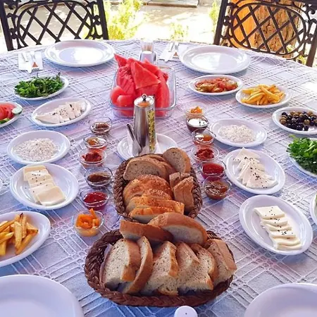 Dort Mevsim Evi
